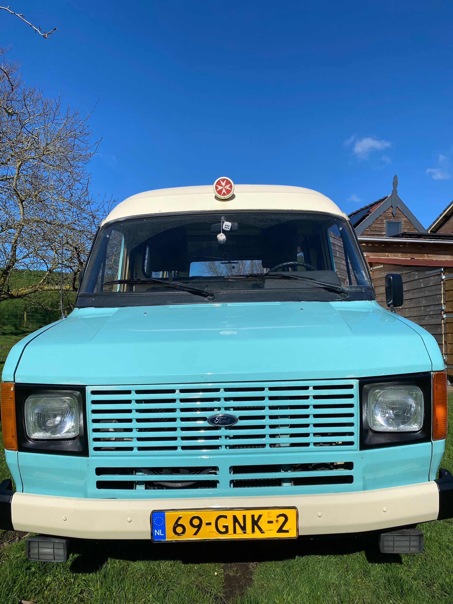 Ford transit verhuur oldtimer omgeving Rotterdam bij Black heart rental